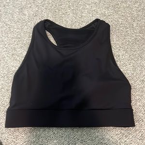 black sports bra, medium